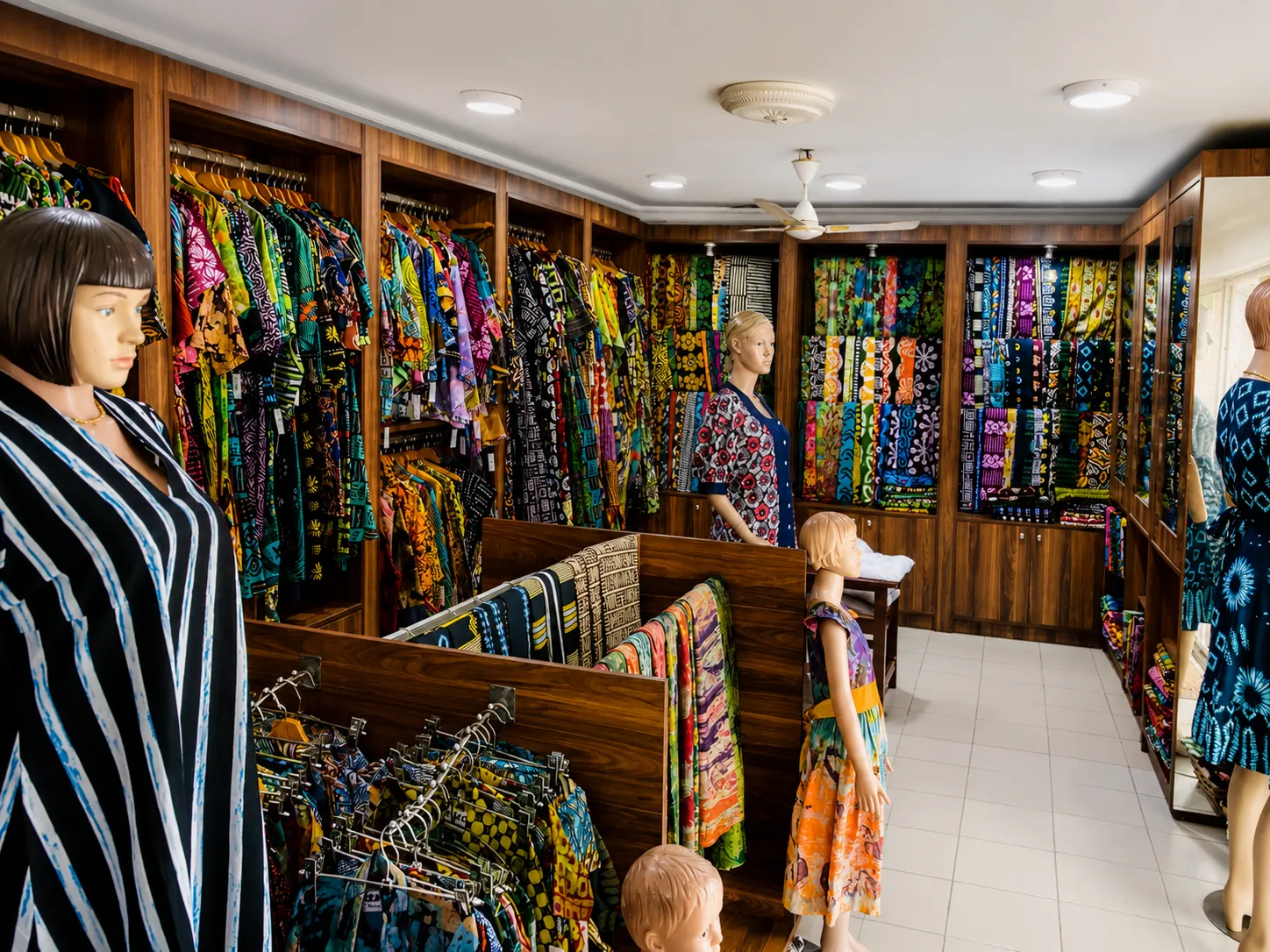VIBRANT TEXTILES. ENDLESS STYLE.